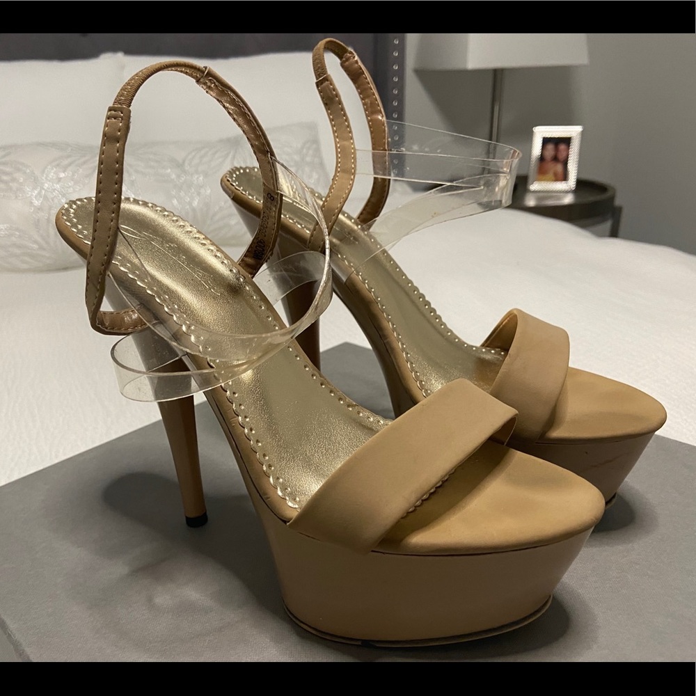 Jonathan Kayne Suntan Nude Platform Heels